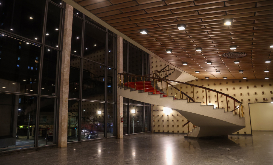 Conheça a história e os bastidores do Teatro Guaíra, que completa 140 anos em 2024