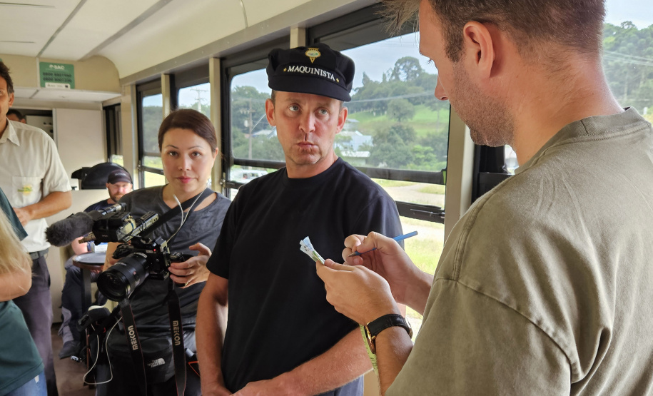 Trem turístico do Paraná é destaque em reality show de emissora europeia