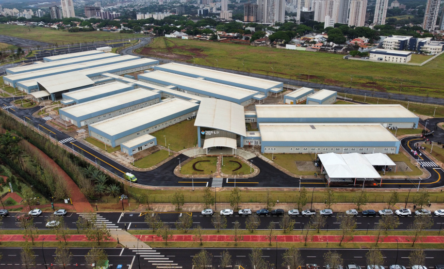 O governador Carlos Massa Ratinho Junior inaugurou nesta segunda-feira (16) o Hospital da Criança Irmã Maria Calista, de Maringá, no Noroeste do Estado.