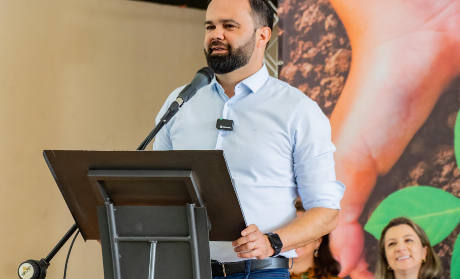 Em Irati, Educação lança projeto para o plantio de 40 mil mudas de árvores nativas