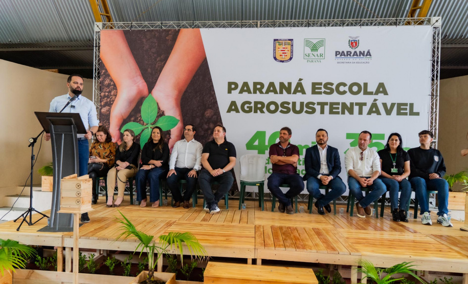 Em Irati, Educação lança projeto para o plantio de 40 mil mudas de árvores nativas