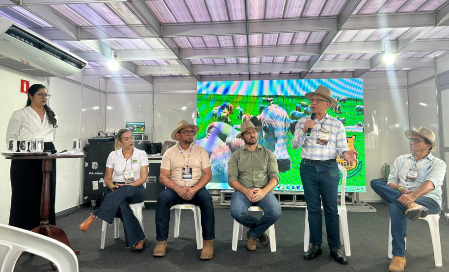 Paraná compartilha experiência no combate à febre aftosa durante fórum no Amapá