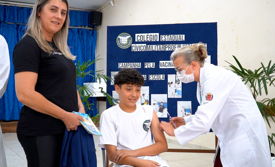 Com mais 292 mil doses aplicadas força-tarefa de vacinação chega ao fim no Paraná