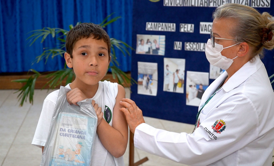 Com mais 292 mil doses aplicadas força-tarefa de vacinação chega ao fim no Paraná