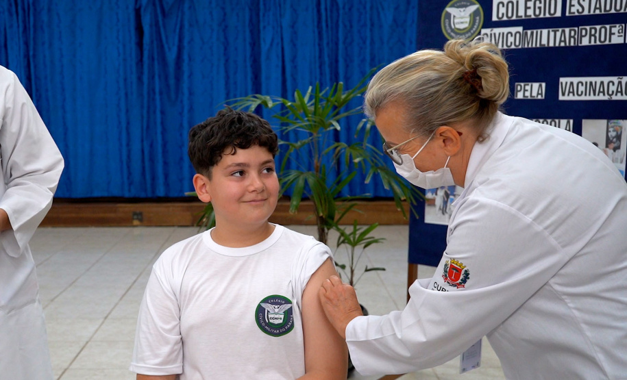 Com mais 292 mil doses aplicadas força-tarefa de vacinação chega ao fim no Paraná