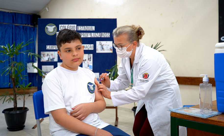 Com mais 292 mil doses aplicadas força-tarefa de vacinação chega ao fim no Paraná