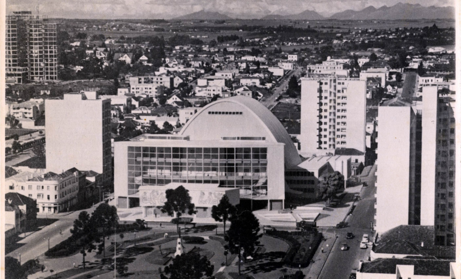 Conheça a história e os bastidores do Teatro Guaíra, que completa 140 anos em 2024