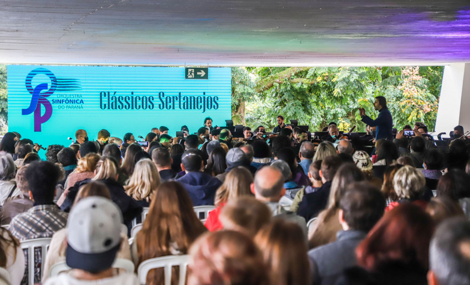 Em 2025, a Orquestra Sinfônica do Paraná (OSP) celebrará 40 anos de história como a primeira e maior orquestra pública do Estado. Fundada em 1985, a OSP tem como missão democratizar o acesso à música clássica, realizando concertos com valores acessíveis e colaborando com outros corpos artísticos do Teatro Guaíra.