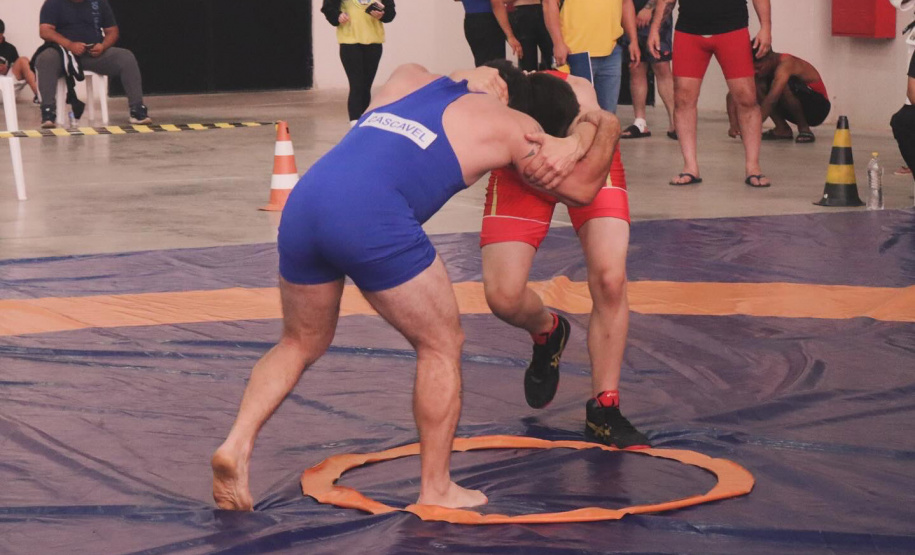 PARANÁ COMBATE - A principal competição de artes marciais do Estado começou no dia 11 e segue até este domingo (15). Foi quarta edição o evento