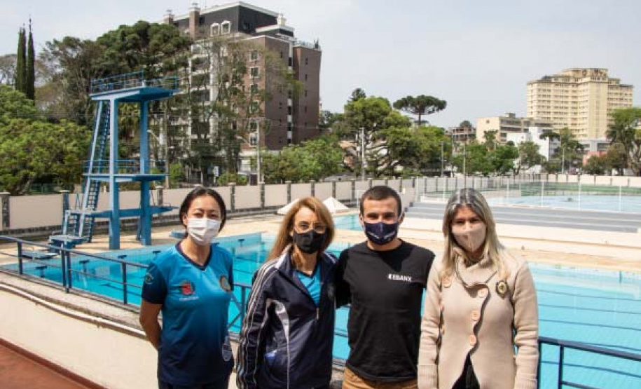 O paranaense Ronan Cordeiro, 27 anos, que nesta segunda-feira, dia 2, conquistou medalha de prata no Jogos Paralímpicos de Paris 2024 foi estudante do Colégio Estadual do Paraná (CEP), no início dos anos 2010, e integrou a equipe de esporte da instituição.