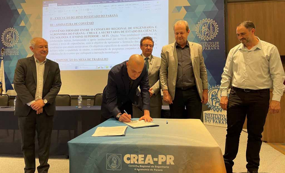Governo renova cooperação voltada para a formação de profissionais de engenharia, agronomia e geociências no Paraná