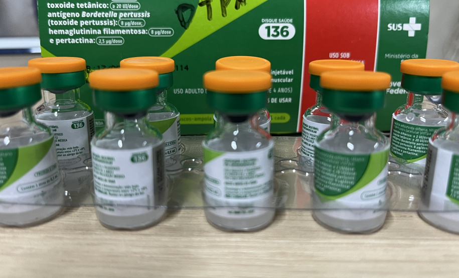 Com mais de 160 mil doses aplicadas, Paraná divulga novo balanço da força-tarefa de vacinação nas escolas