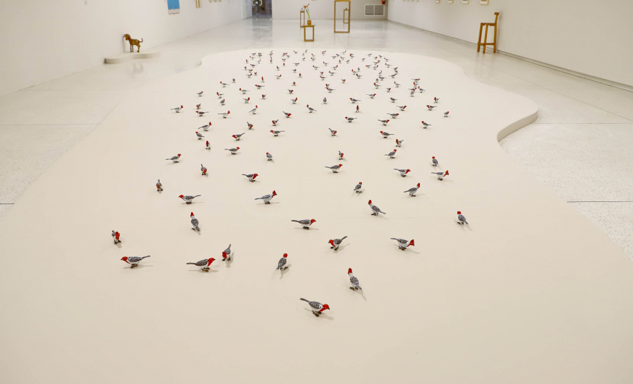 MON realiza oficina de pintura para bebês de 1 a 2 anos