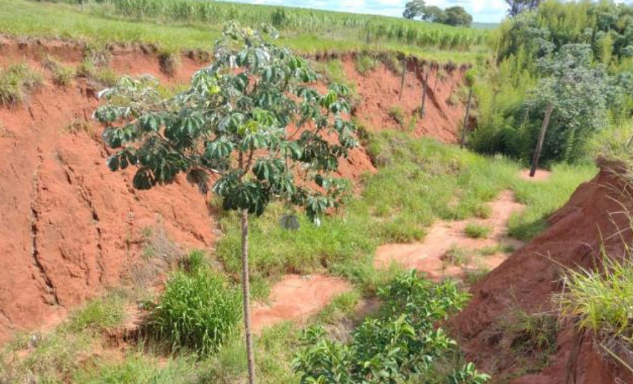 DER/PR vai investir mais de R$ 600 mil para combater erosão na PR-323 em Tapejara