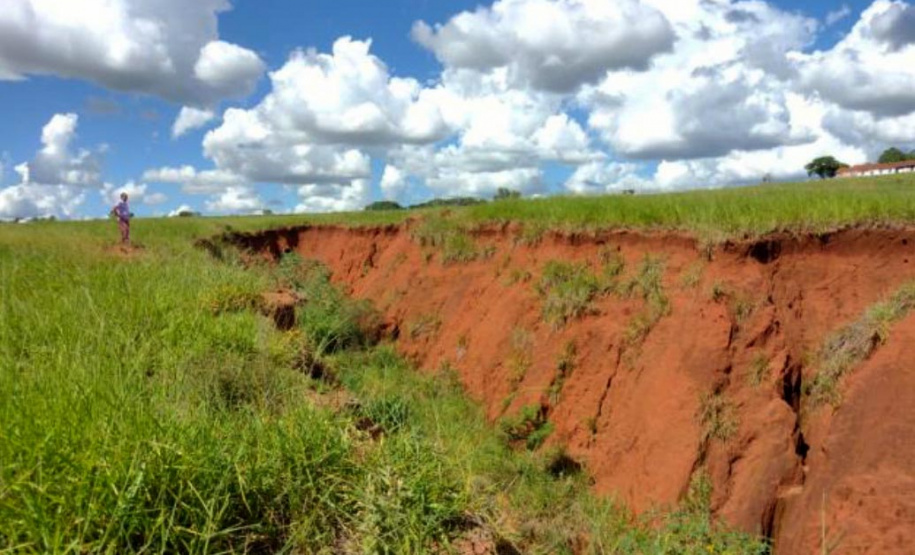 DER/PR vai investir mais de R$ 600 mil para combater erosão na PR-323 em Tapejara