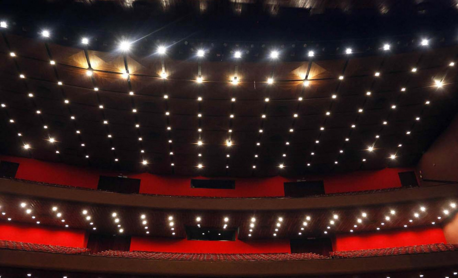 Quatro teatros em um: conheça os auditórios que compõem o complexo do Guaíra