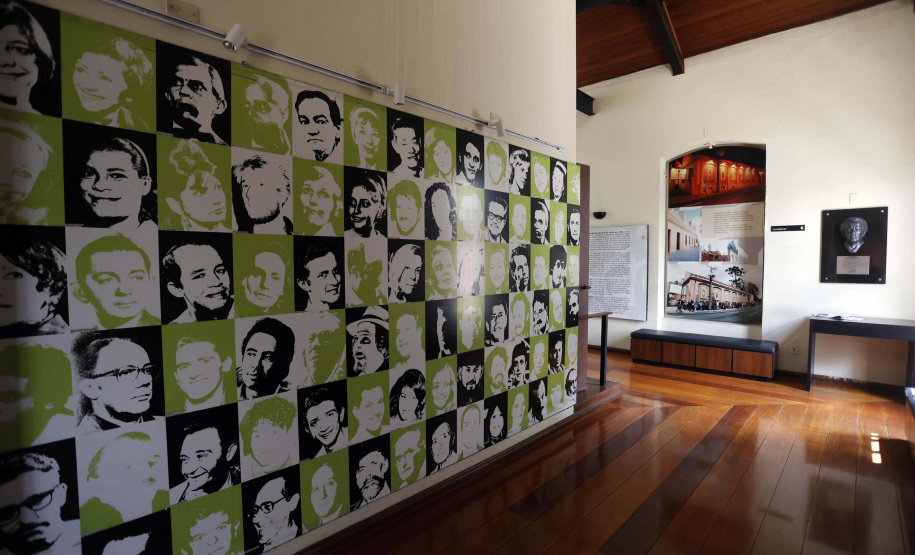 Quatro teatros em um: conheça os auditórios que compõem o complexo do Guaíra