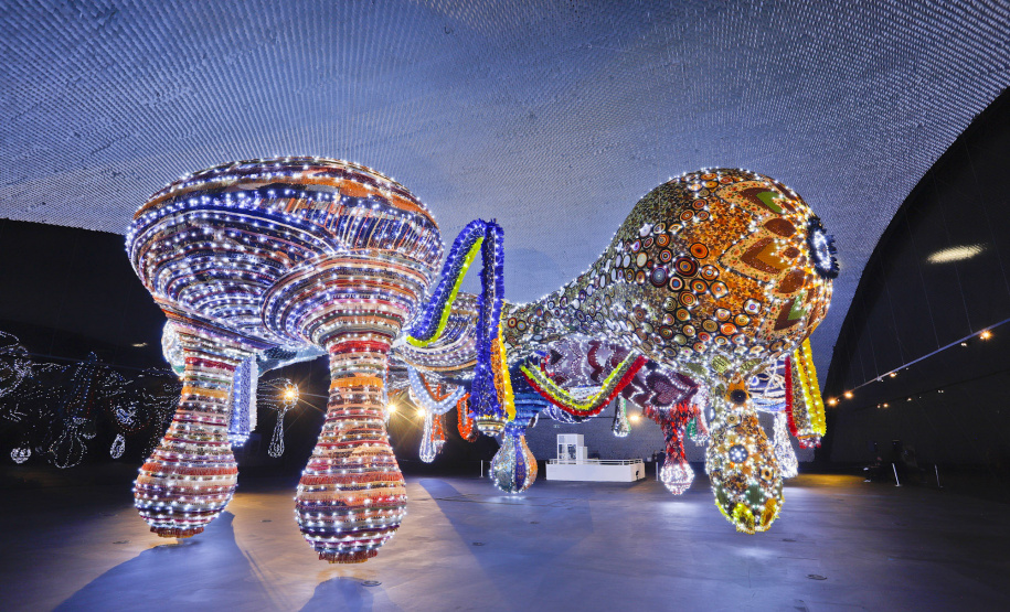 Últimos dias da exposição “Extravagâncias” de Joana Vasconcelos no MON
