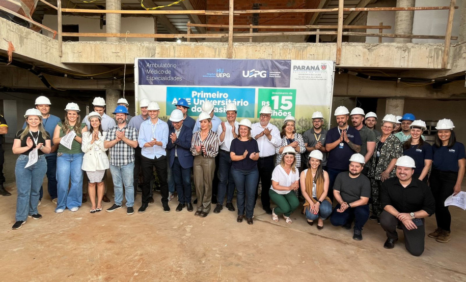 Secretários estaduais vistoriam obras do primeiro AME Universitário do país