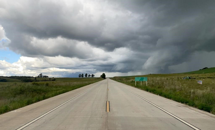 Obra emblemática do Sudoeste, Whitetopping da PRC-280 recebe últimos ajustes