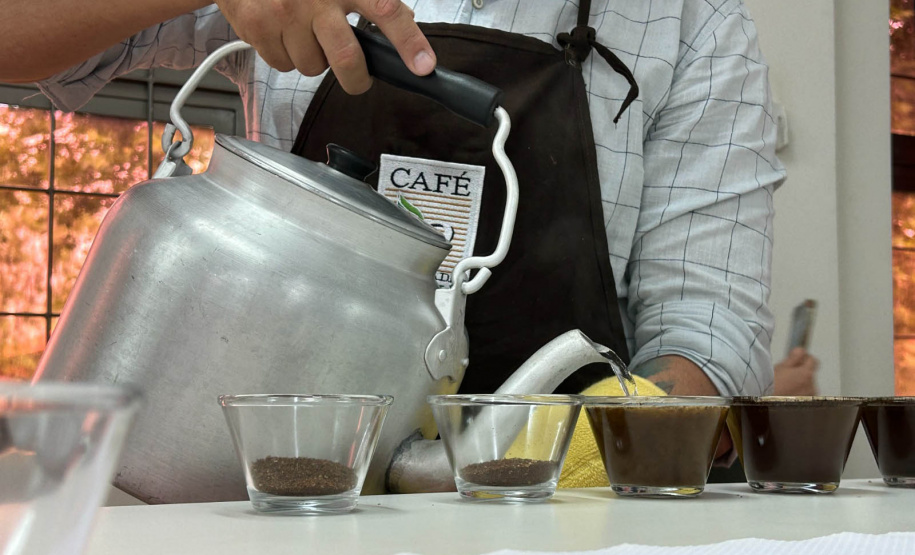 Concurso Café Qualidade Paraná dá início ao julgamento dos lotes inscritos
