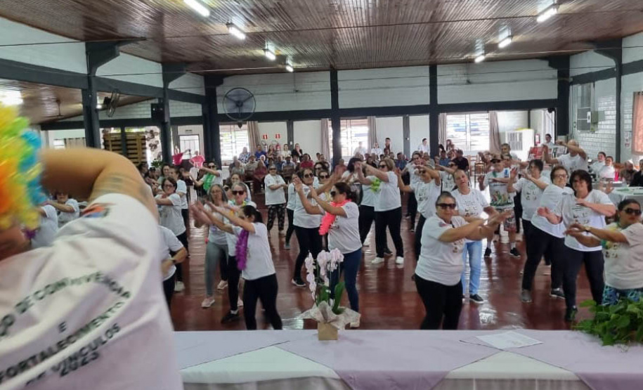 76,3% da população idosa do Paraná dependem apenas do SUS