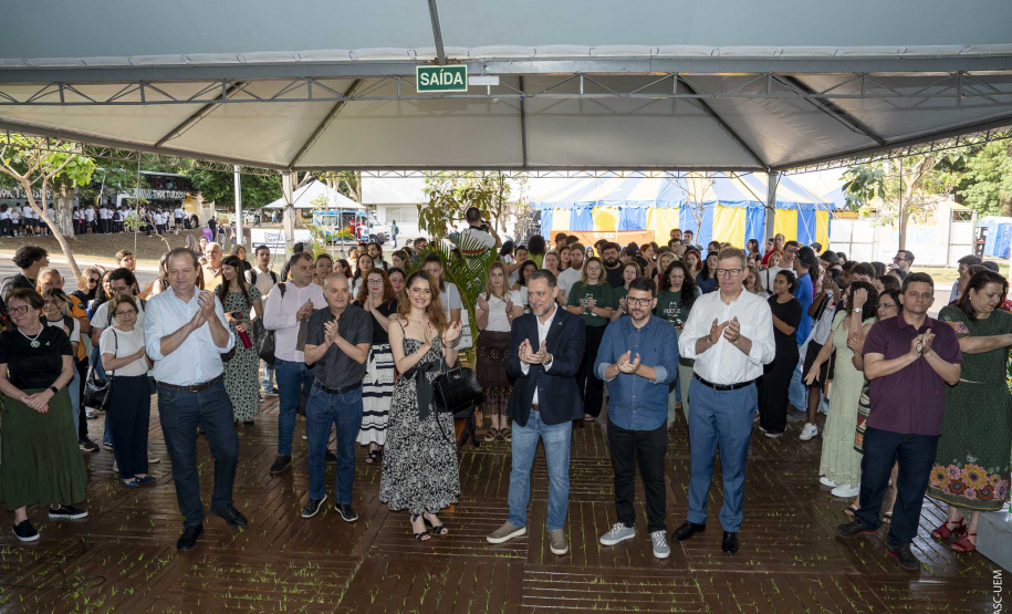 Pavilhão científico encanta visitantes e abre Paraná Faz Ciência na UEM