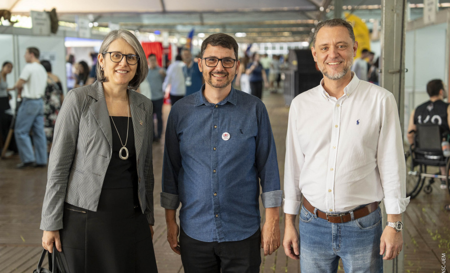 Pavilhão científico encanta visitantes e abre Paraná Faz Ciência na UEM