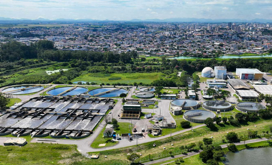 m seis anos, Curitiba recebeu R$ 1,5 bilhão de investimentos da Sanepar