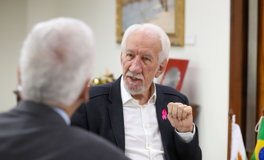 O vice-governador Darci Piana recebe nesta segunda-feira (21) o  embaixador do Chipre no Brasil, Vasilios Philippou