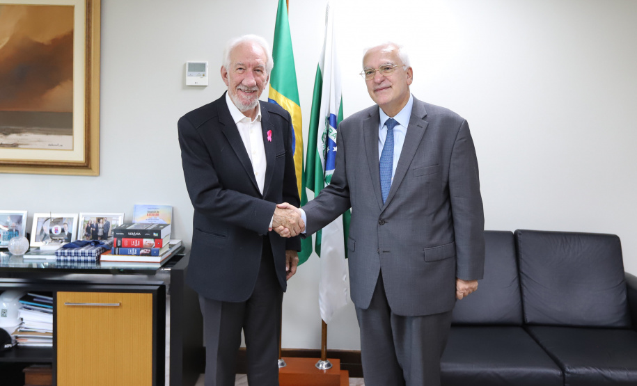 O vice-governador Darci Piana recebe nesta segunda-feira (21) o  embaixador do Chipre no Brasil, Vasilios Philippou