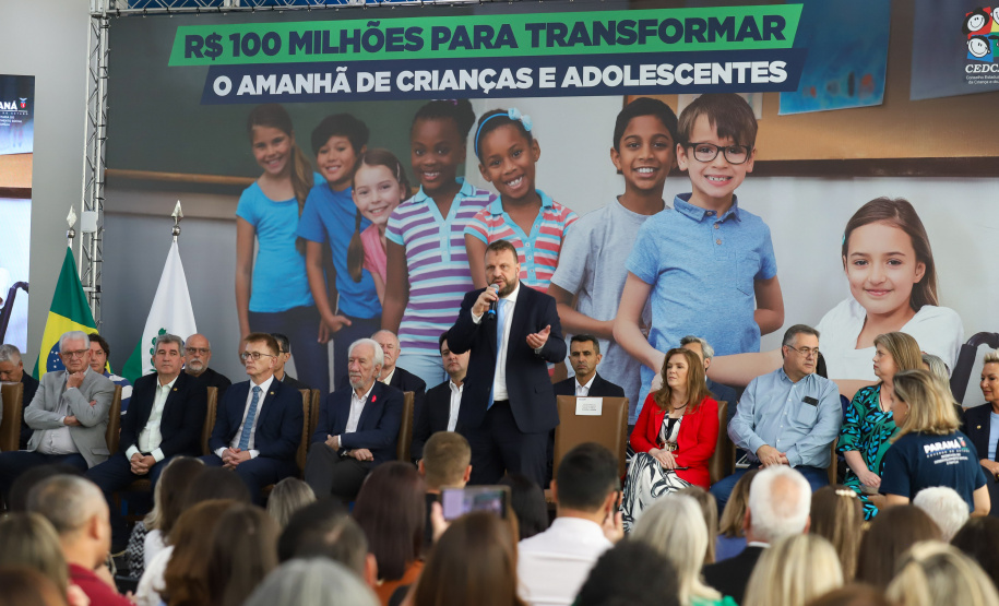 GOVERNADOR AUTORIZA EDITAL HISTÓRICO PARA REPASSE DE RECURSOS A PROJETOS QUE ATENDAM CRIANÇAS E ADOLESCENTES