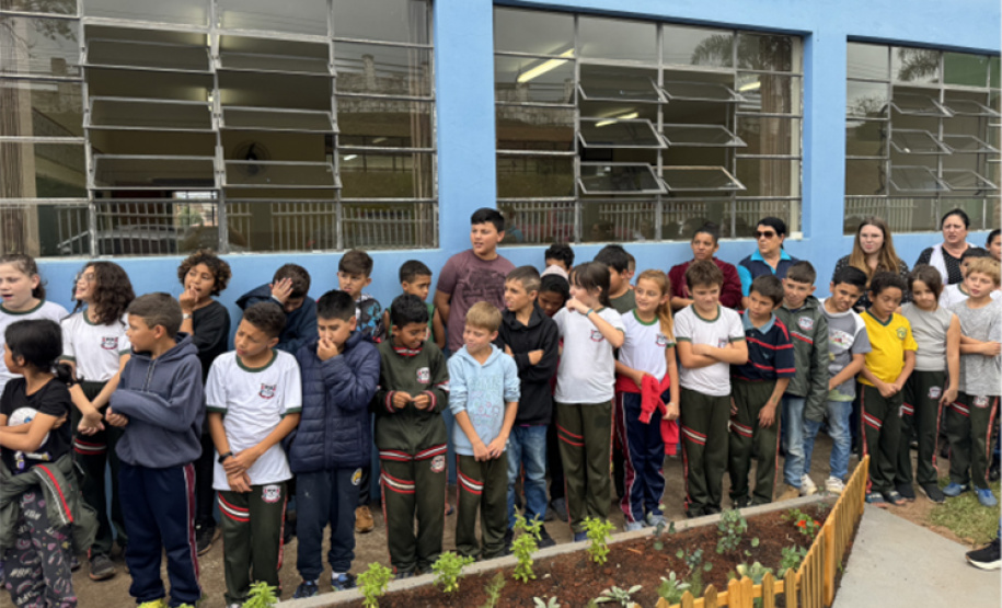 Sanepar inaugura Jardim de Água e Mel em Piraí do Sul