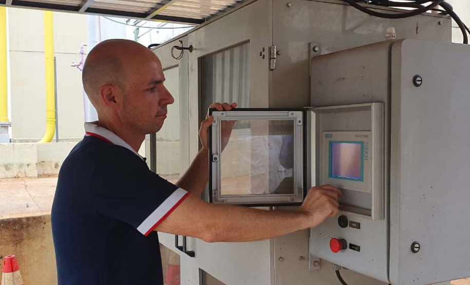 Sanepar intensifica aplicação de produtos para tratar água do Tibagi