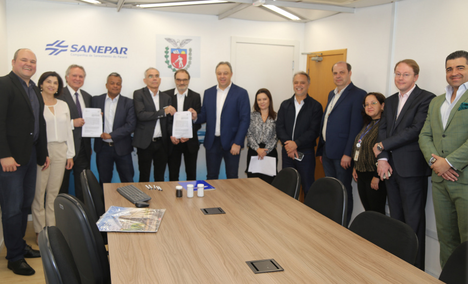 SANEPAR PARCERIA REMOÇÃO FLÚOR