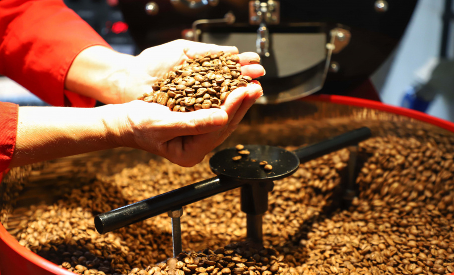 Mesmo com menor produção, café garante mais rendimento ao produtor