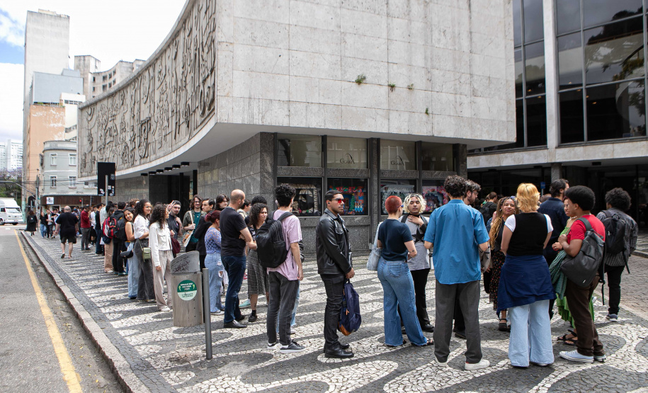 Diretor de "O Poderoso Chefão", Francis Ford Coppola lota Teatro Guaíra em aula de cinema