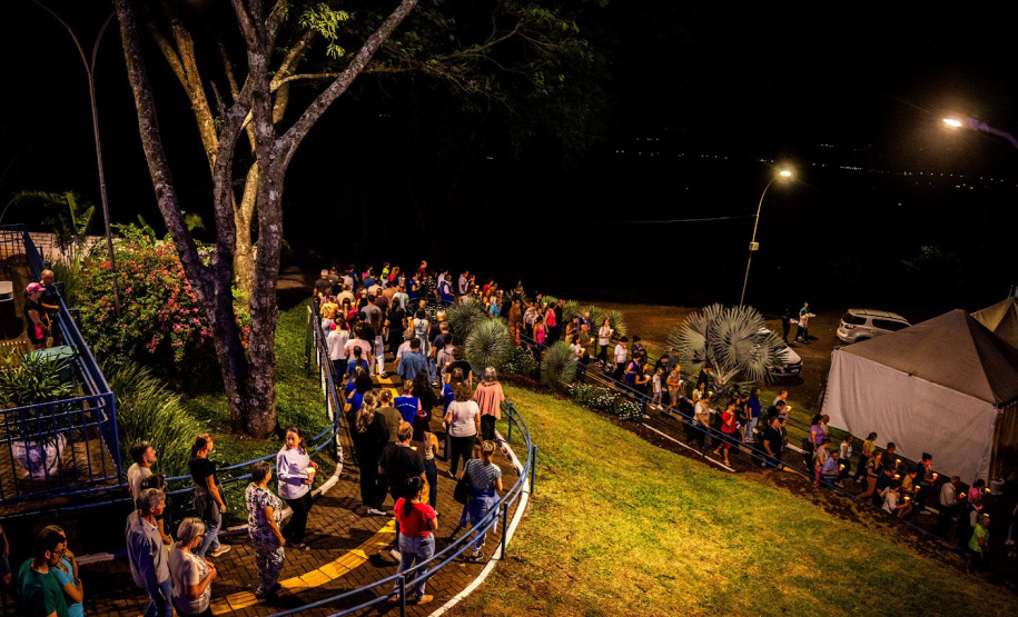 Dia da Padroeira do Brasil: eventos religiosos atraem milhares de turistas ao Paraná em outubro