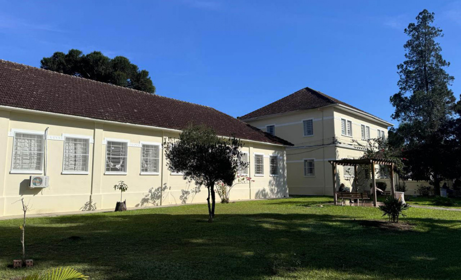 Hospital de Dermatologia Sanitária do Paraná (HDSPR)