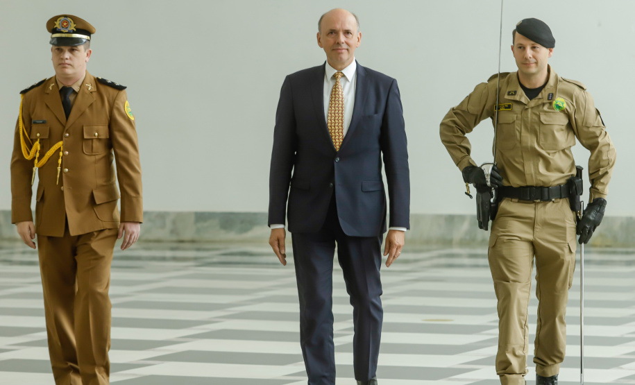 VICE EMBAIXADOR BÉLGICA