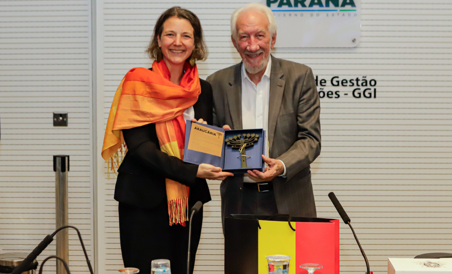 VICE EMBAIXADOR BÉLGICA