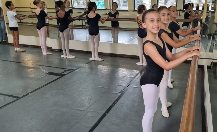 Escola de Dança Teatro Guaíra abre inscrições neste dia 17