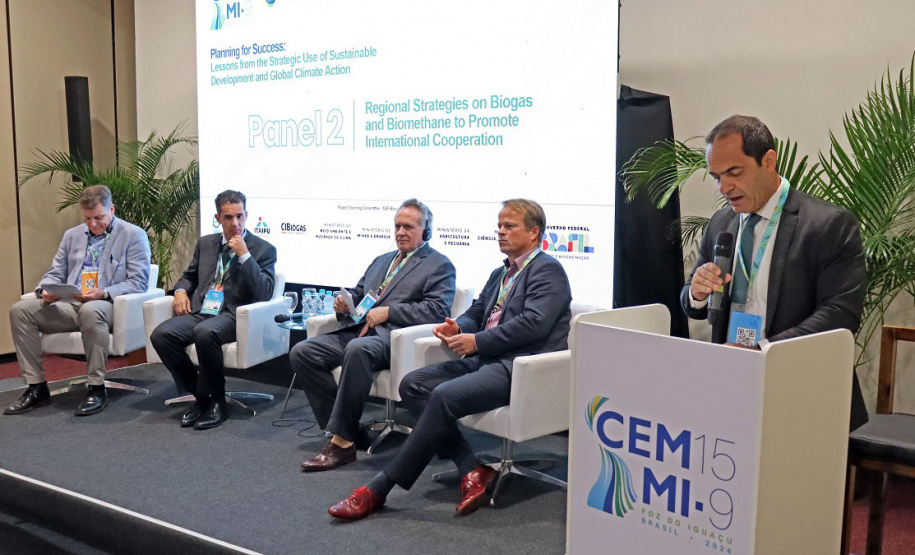 Sanepar apresenta iniciativas de recuperação energética de biogás em eventos internacionais em Foz do Iguaçu