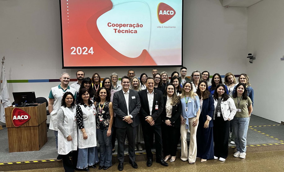Para dar início a cooperação técnica, profissionais do Paraná realizam treinamento na AACD