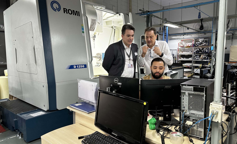 Para dar início a cooperação técnica, profissionais do Paraná realizam treinamento na AACD