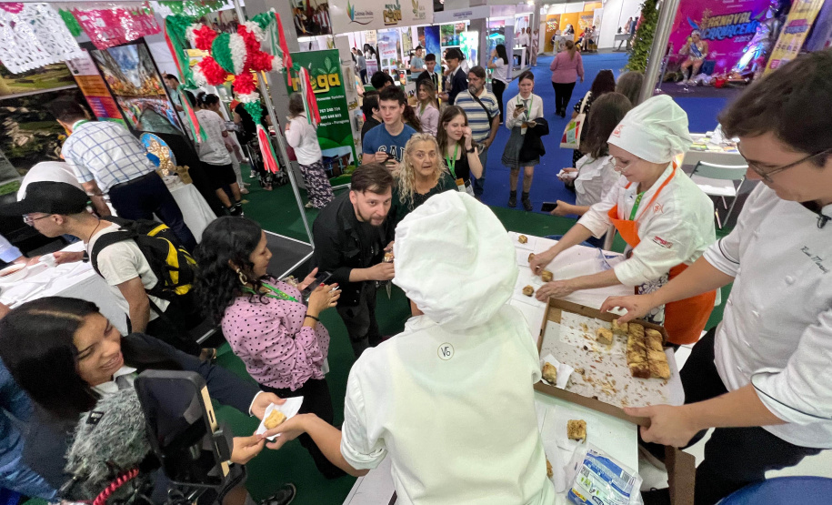 No Paraguai, Paraná atrai turistas e negócios na Fitpar 2024