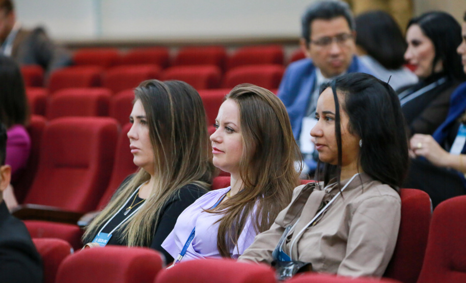 CGE reforça importância da diversidade no ambiente de trabalho, durante fórum internacional
