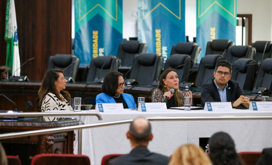 CGE reforça importância da diversidade no ambiente de trabalho, durante fórum internacional