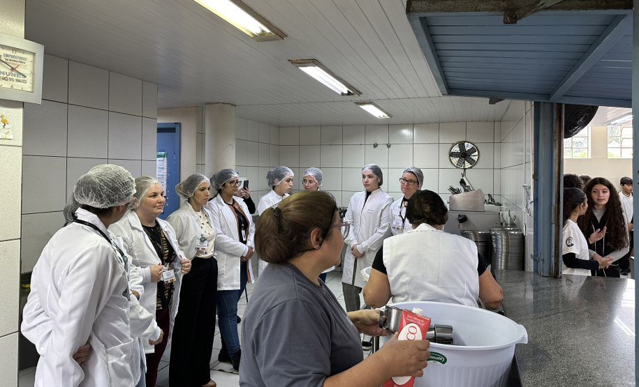 FUNDEPAR PROFISSIONAIS DE NUTRIÇÃO
