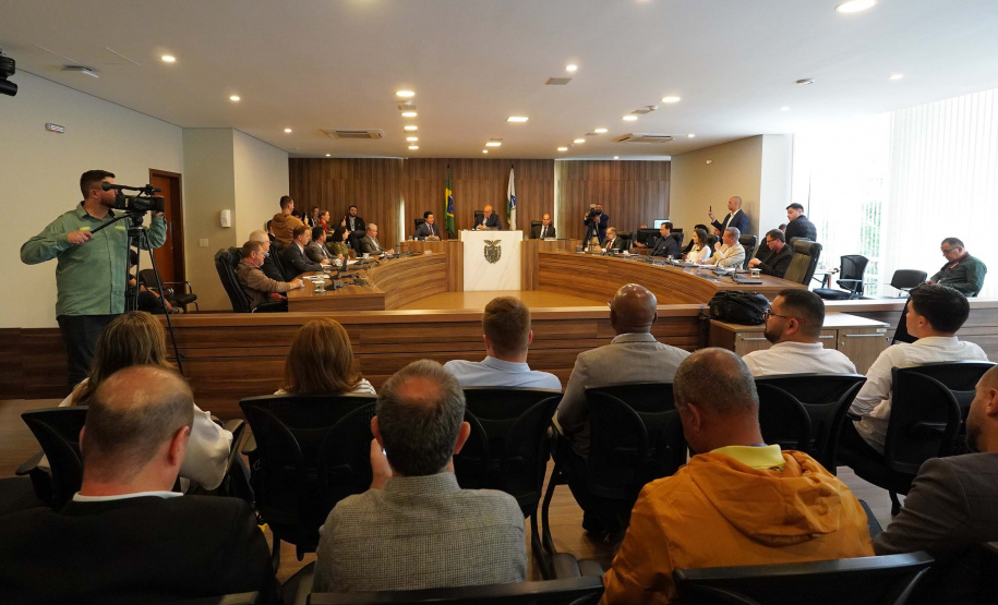 O primeiro relatório de monitoramento do Plano Plurianual 2024-2027 (https://www.planejamento.pr.gov.br/PlanejaParana/Pagina/Transparencia-Planos-Plurianuais) do Governo do Paraná, foi entregue, nesta segunda-feira (21), à Assembleia Legislativa do Estado do Paraná (ALEP), revelando bons indicativos sobre a execução das metas: 72% das entregas previstas para 2024 (813 das 1.135) estão bem encaminhadas.